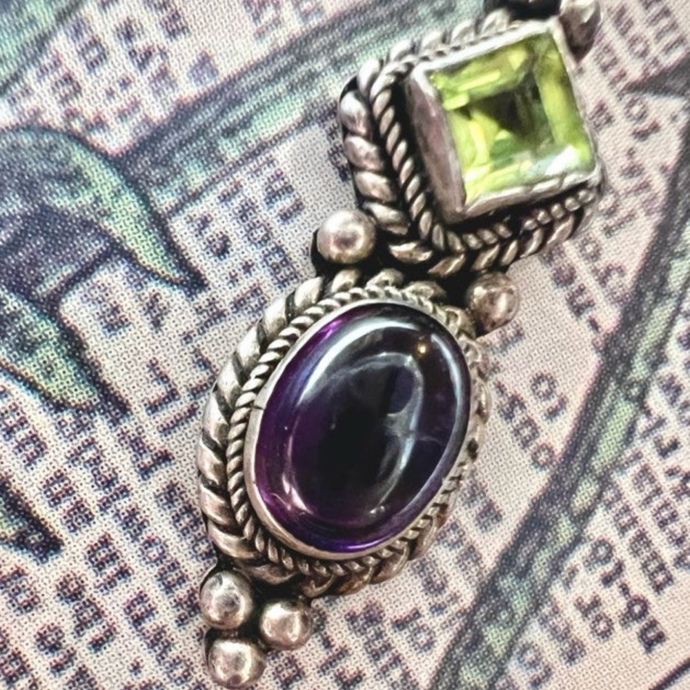 Vintage Peridot & Amethyst Pendant Double Braided halo Dotted Unique Design !